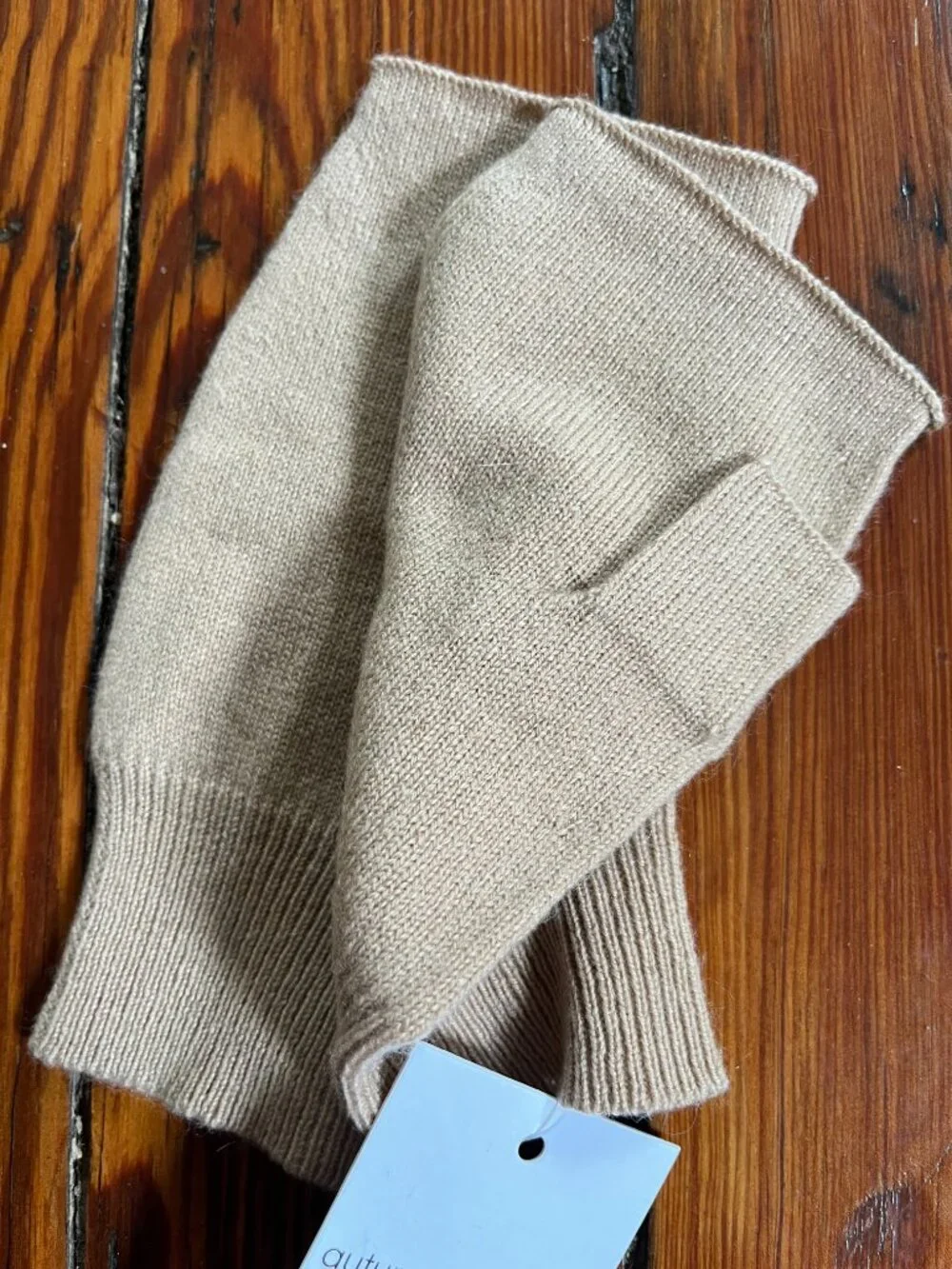 Camel Wool Fingerless Gloves – NWT | Thin Knit